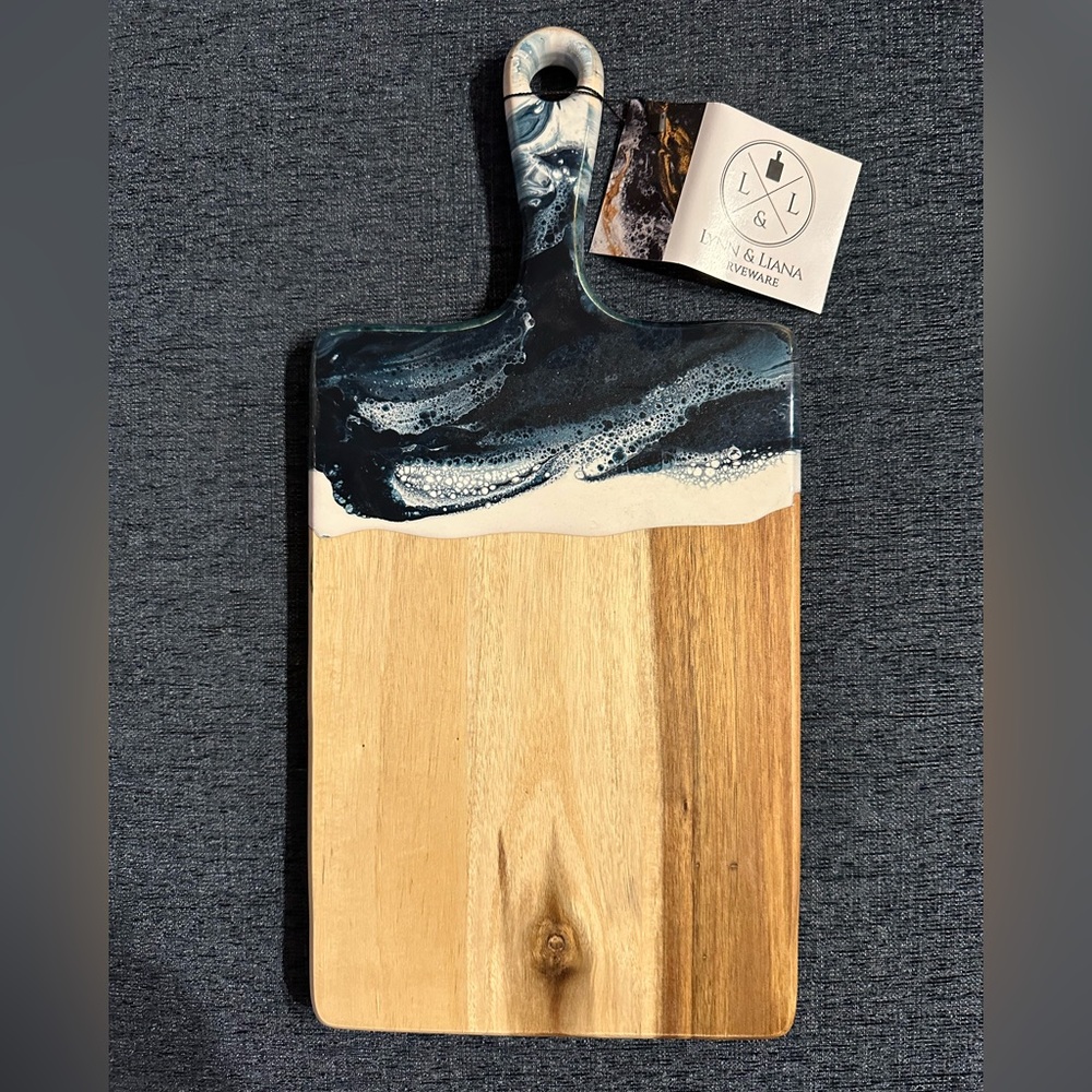 Lynn & Liana Medium Acacia Cheese Board, 8”x11”